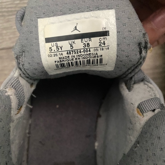 Jordan Wolf Grey 14s - Picture 7 of 9